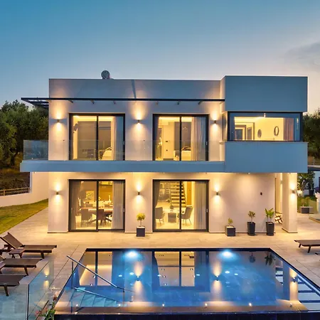 Trevilat - 4 Bedrooms With Private Pool, By Zantewize ラガナス