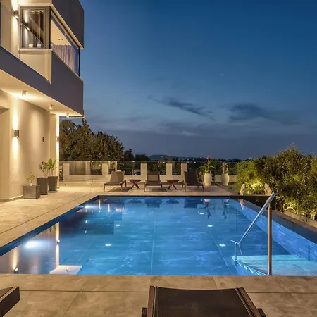 Trevilat - 4 Bedrooms With Private Pool, By Zantewize Вилла