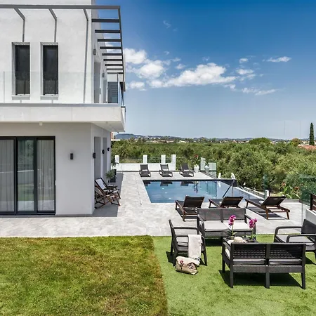 Trevilat - 4 Bedrooms With Private Pool, By Zantewize * Лаганас