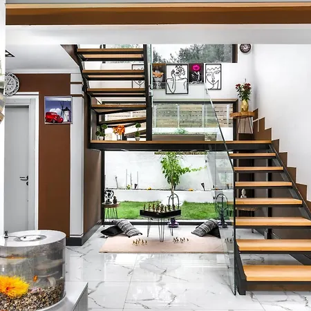 Trevilat - 4 Bedrooms With Private Pool, By Zantewize